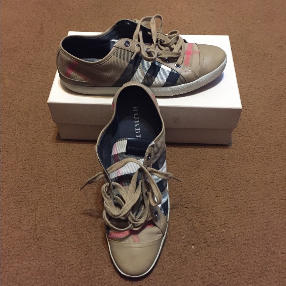 Burberry women sneakers